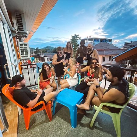 Hostel Revolution Ko Tao Exterior foto